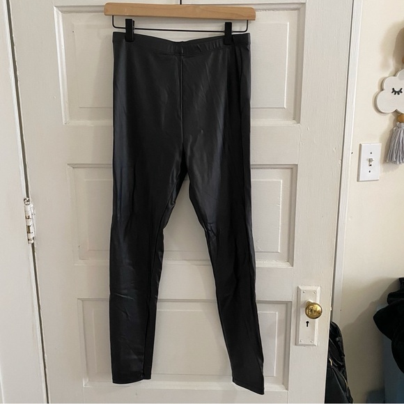 forever 21 black faux leather legging size m medium - Picture 1 of 4